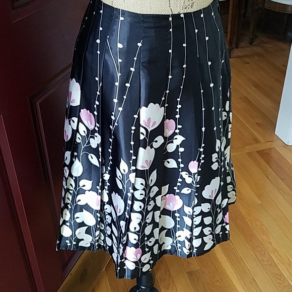 Dress Barn Dresses & Skirts - DROP WAIST PLEATED SKIRT